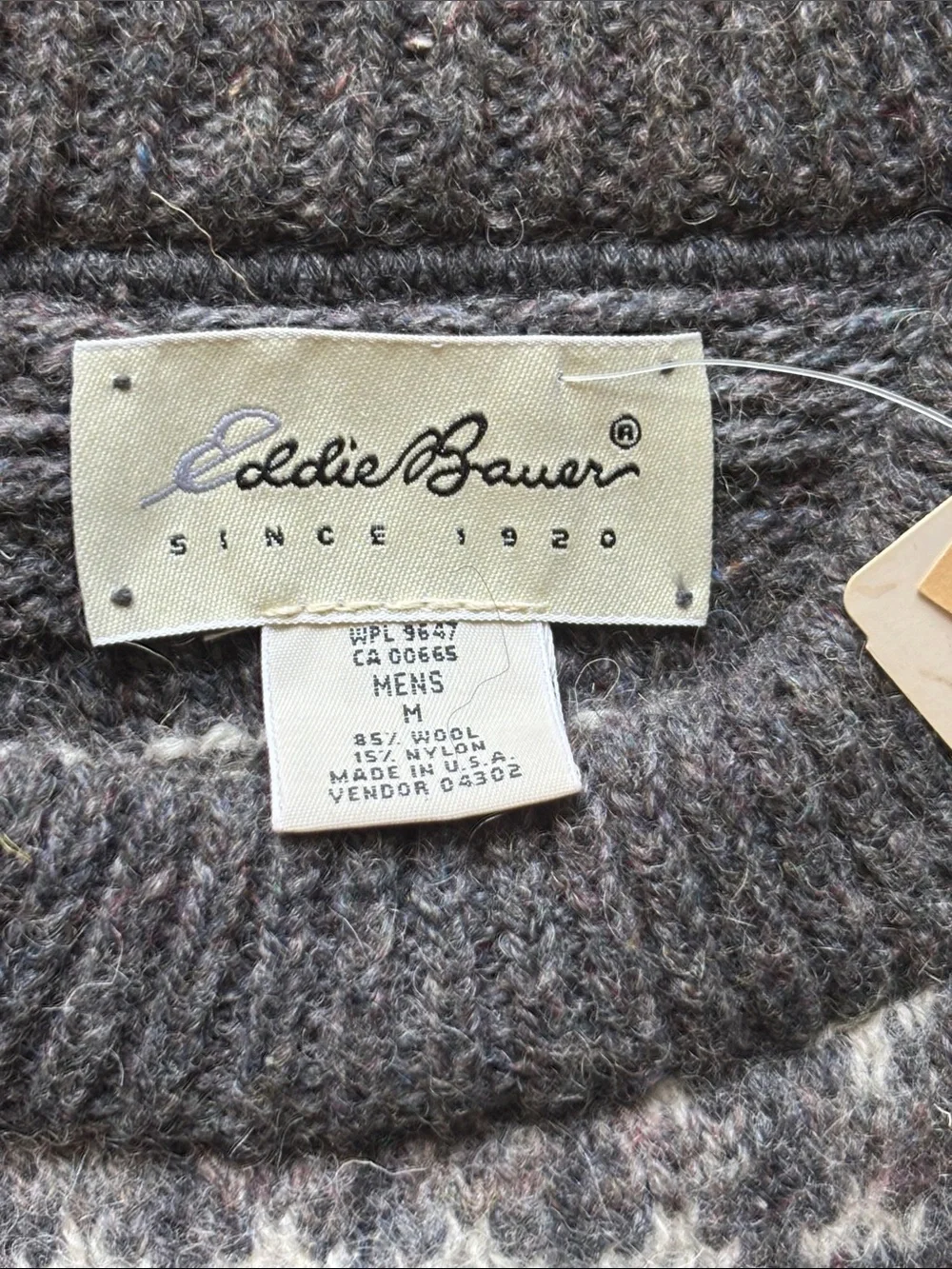 Eddie Bauer Gray Patterned Crewneck Sweater Men’s Medium - Picture 2 of 4
